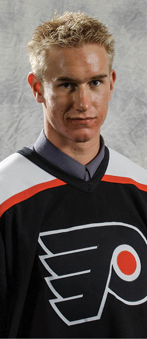 NASHVILLE, TN - JUNE 21:  Jeff Carter the first round draft pick (#11 overall) of the Philadelphia Flyers poses for a portrait after the 2003 NHL Entry Draft at the Gaylord Entertainment Center on June 21, 2003 in Nashville, Tennessee  (Photo by Dave Sandford Getty Images NHLI)